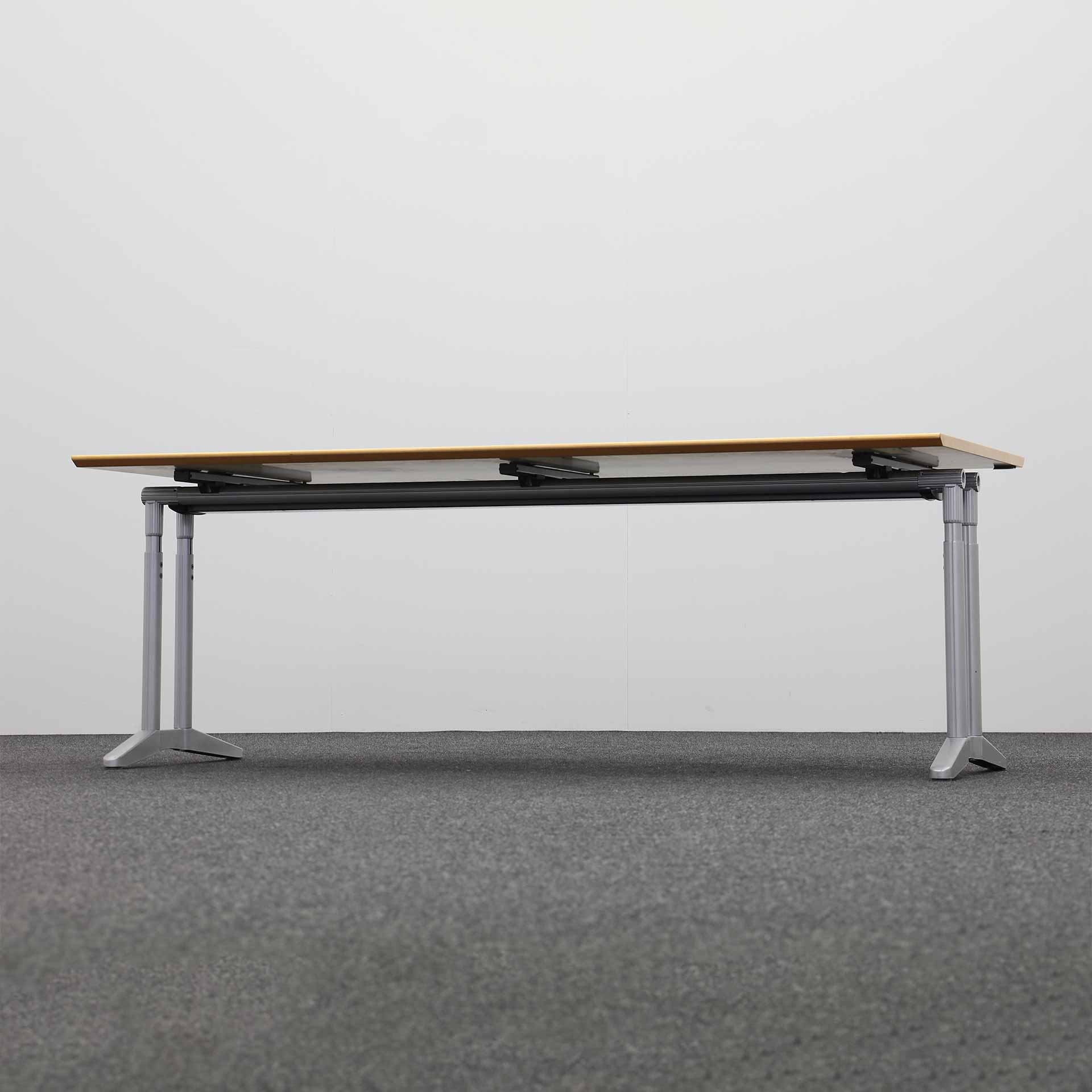 Schreibtische Fortschritt