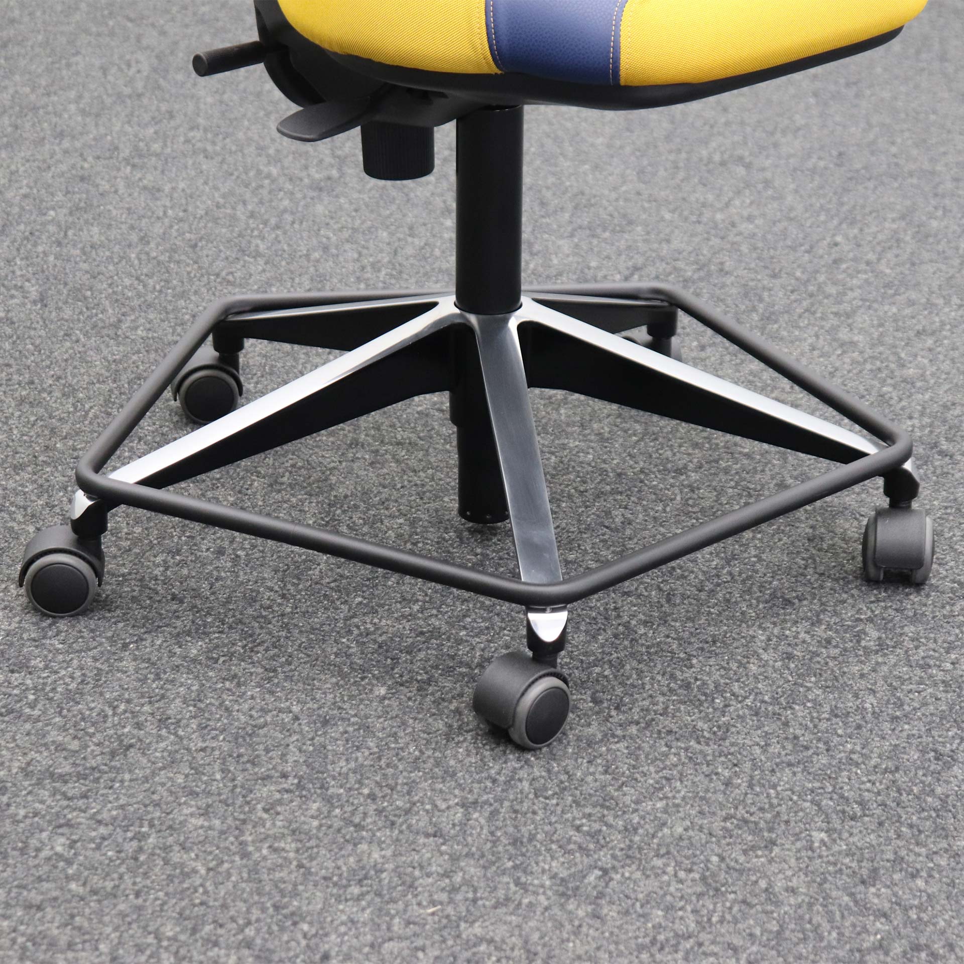 Bürodrehstühle Moving Chairs