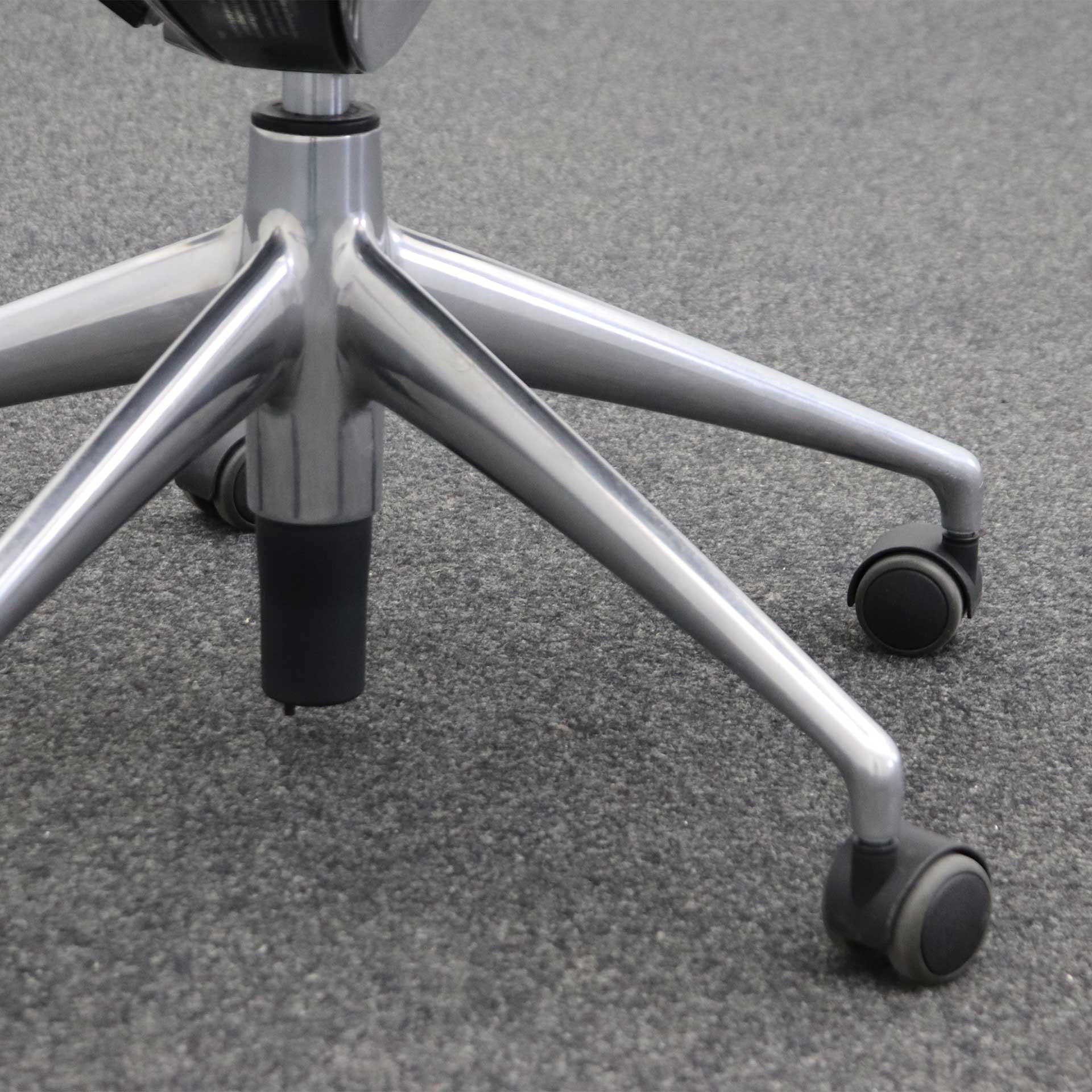 Konferenzstühle Vitra Meda Chair