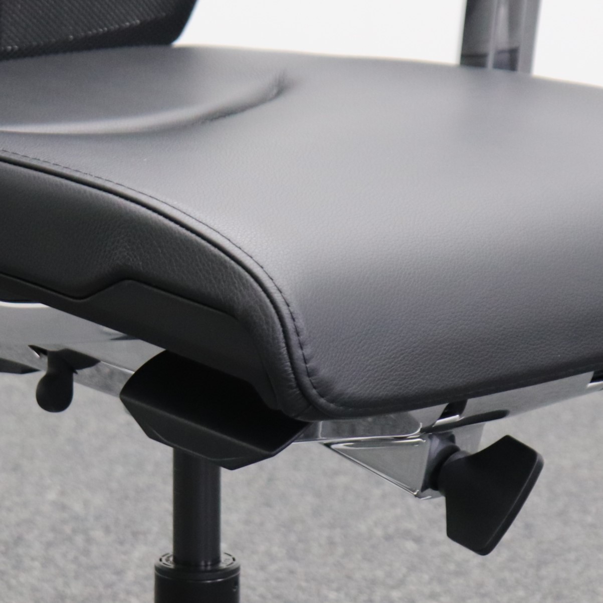 Chefsessel Giroflex 68-3519 Leder