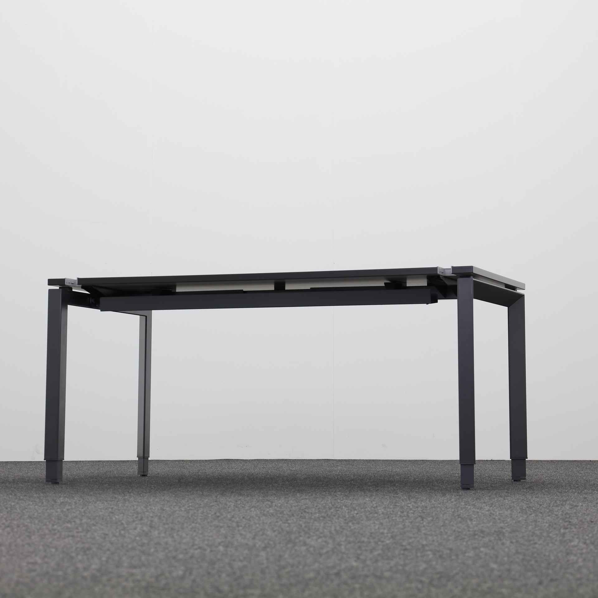 Schreibtische Steelcase FrameOne