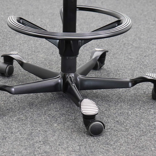 Bürodrehstühle HAG Capisco 8106