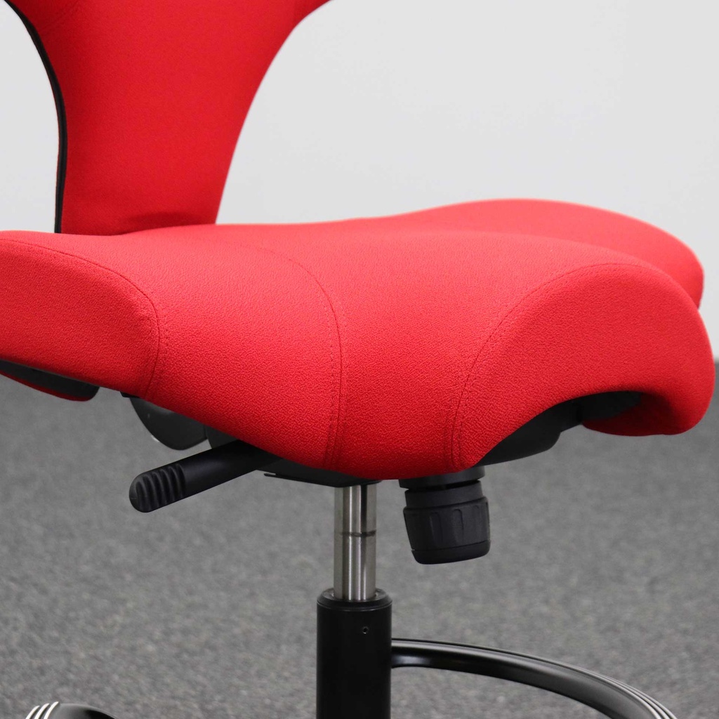 Bürodrehstühle HAG Capisco 8106