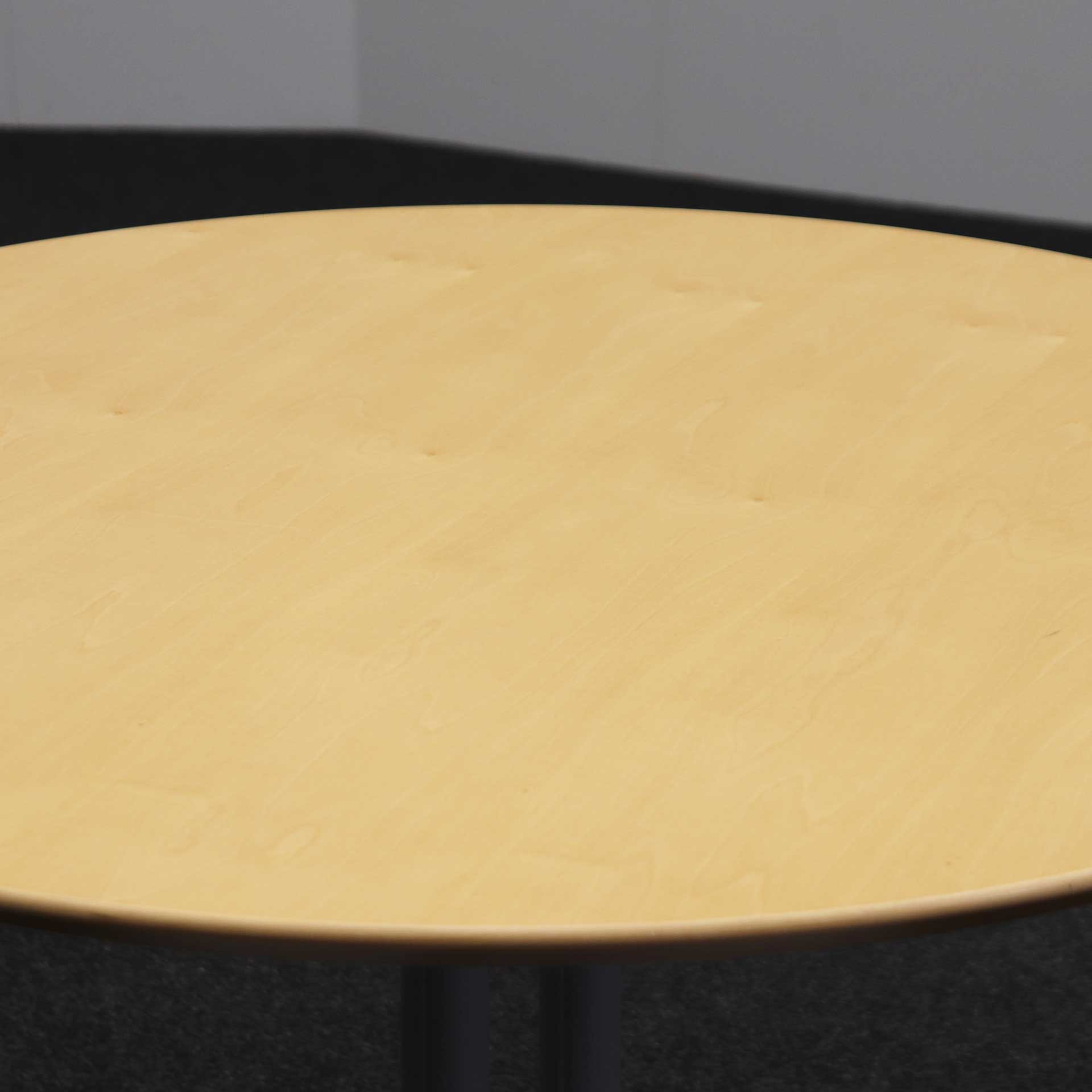 Konferenztische Fortschritt