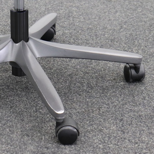 Bürodrehstühle Giroflex 64