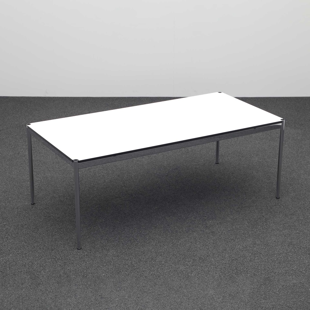 Schreibtische USM Haller