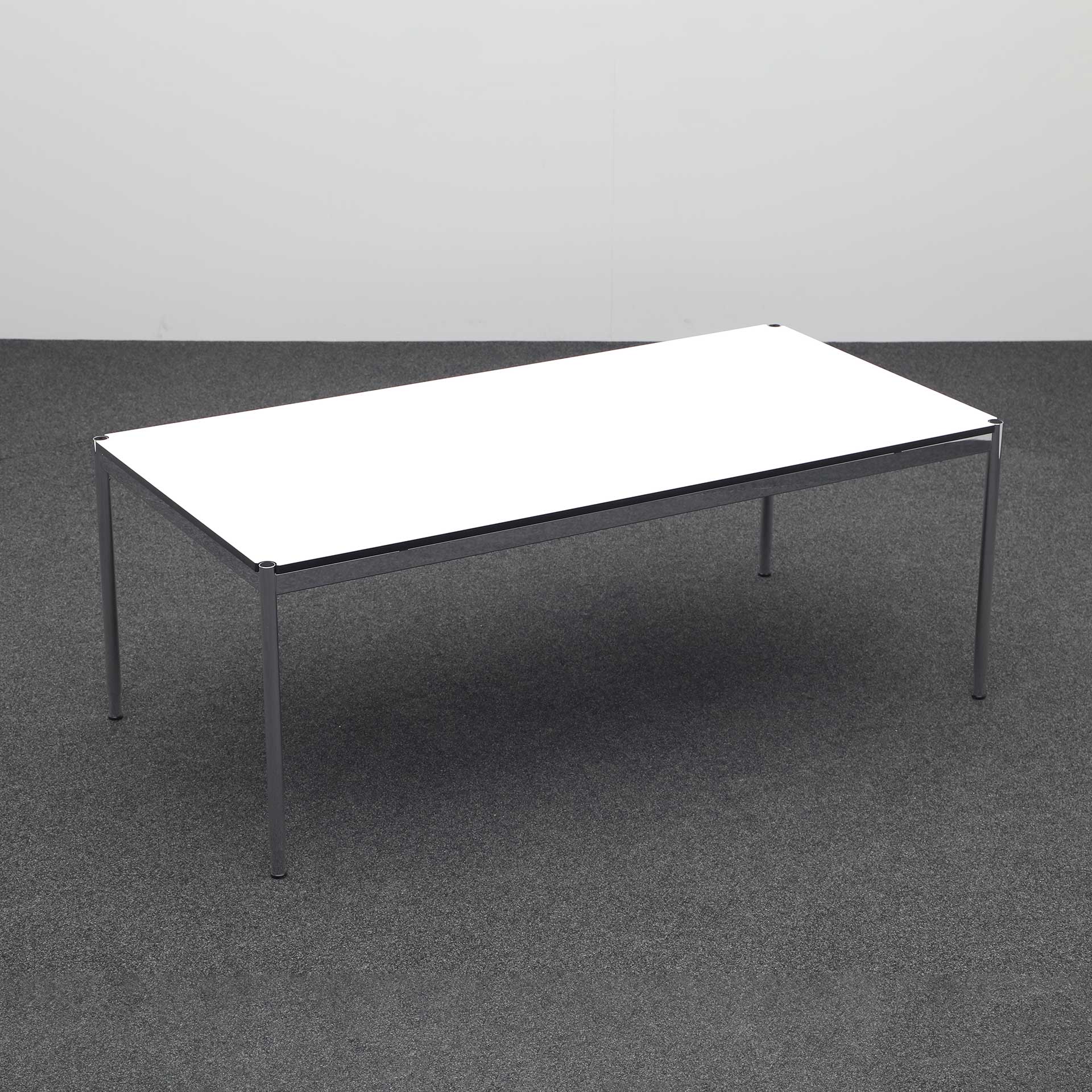 Schreibtische USM Haller
