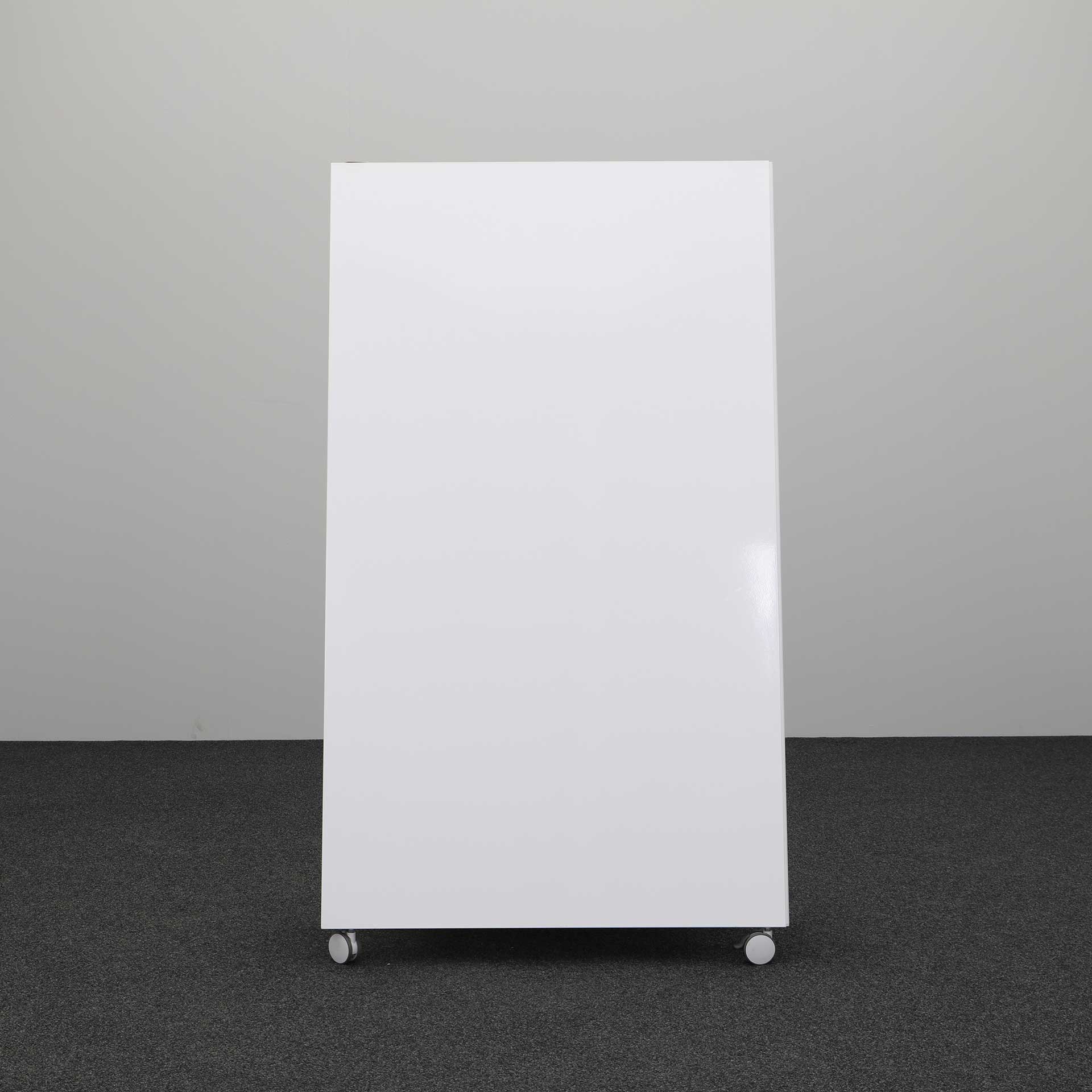 Whiteboards Moving Walls