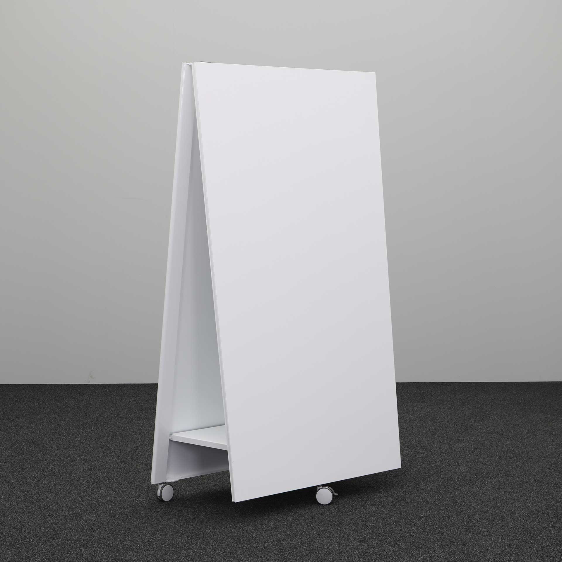 Whiteboards Moving Walls