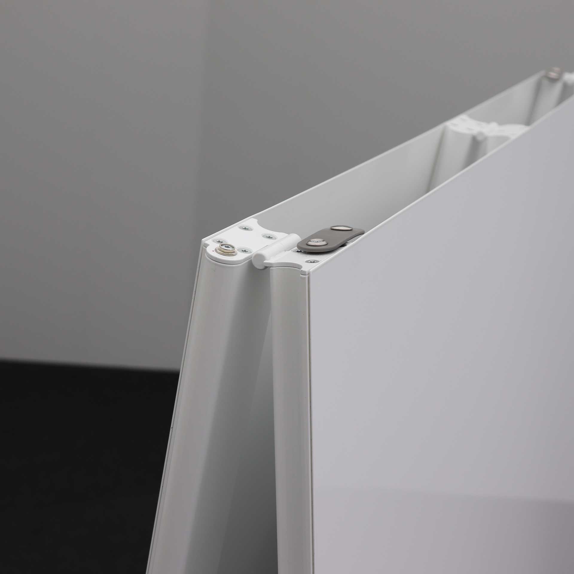 Whiteboards Moving Walls