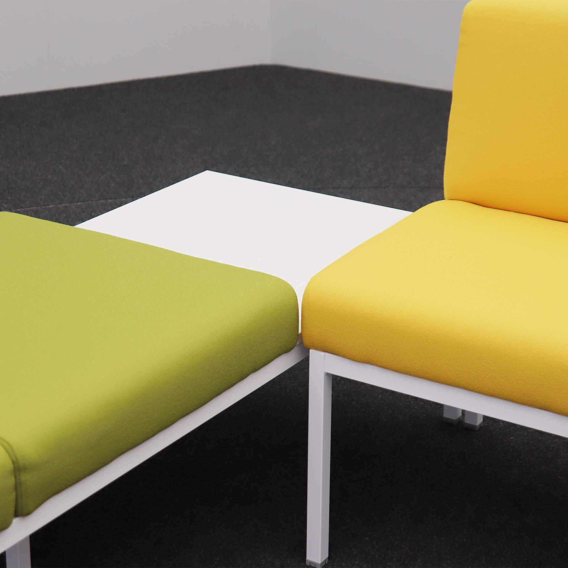 Lounge Garnituren Steelbox