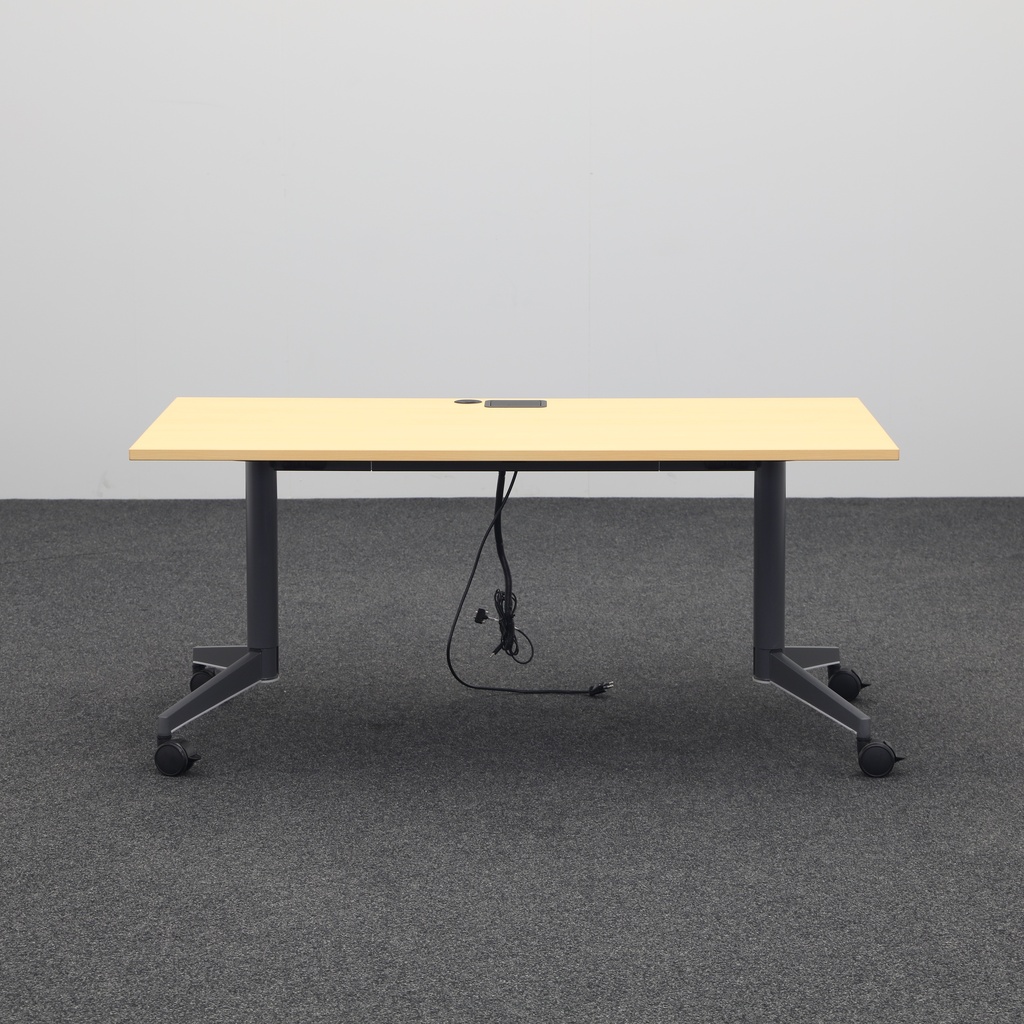 Klapptische Steelcase
