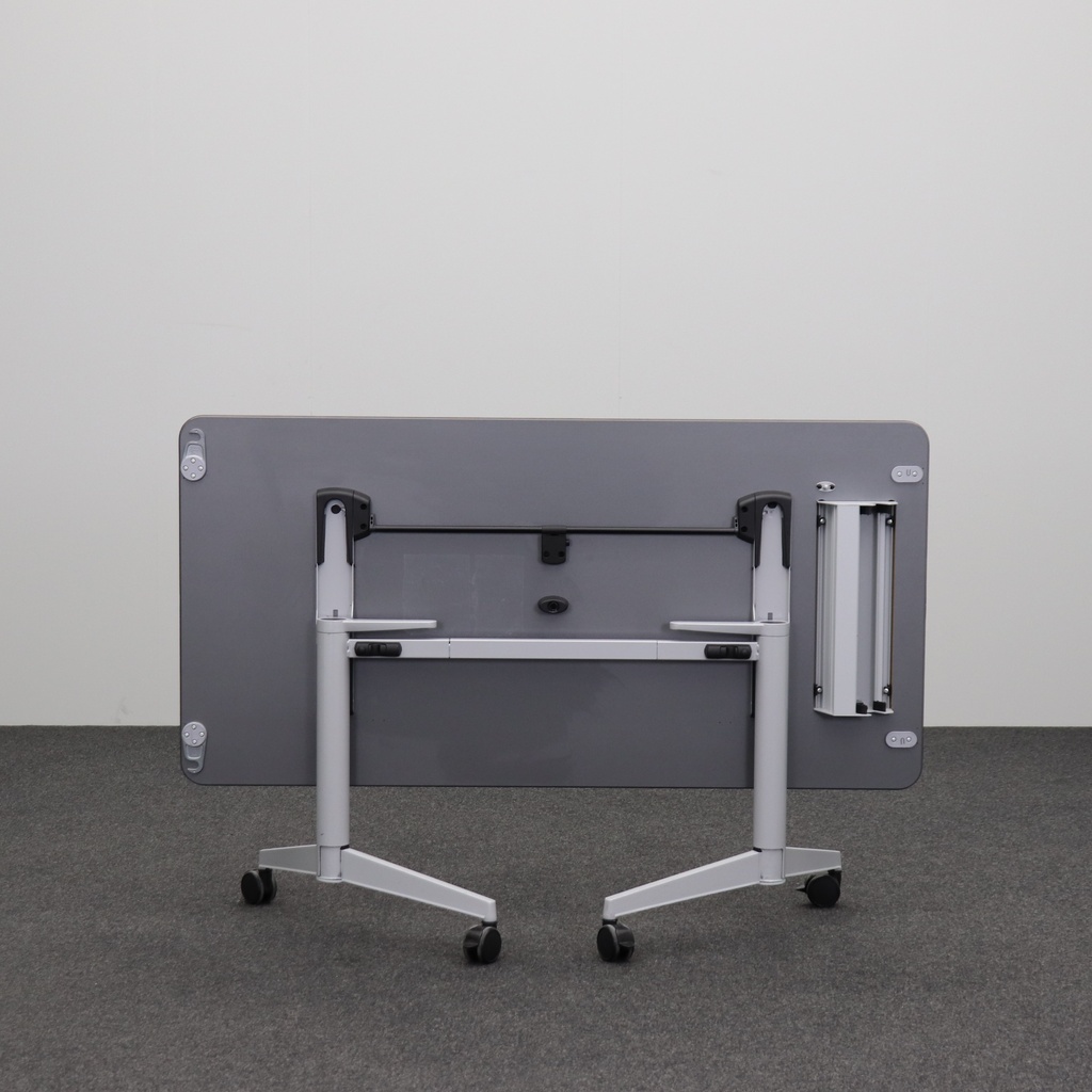 Klapptische Steelcase
