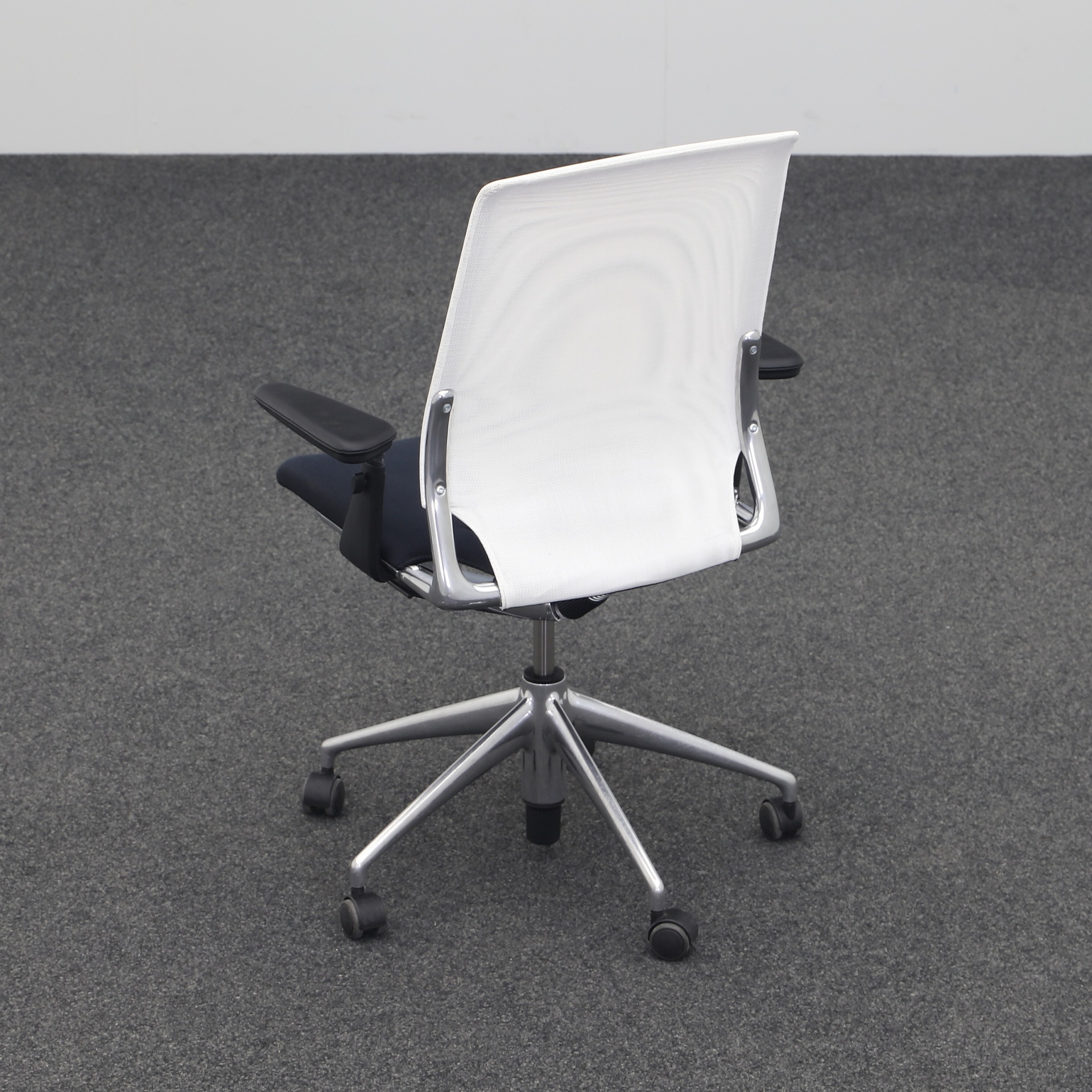 Bürodrehstühle Vitra Meda Chair