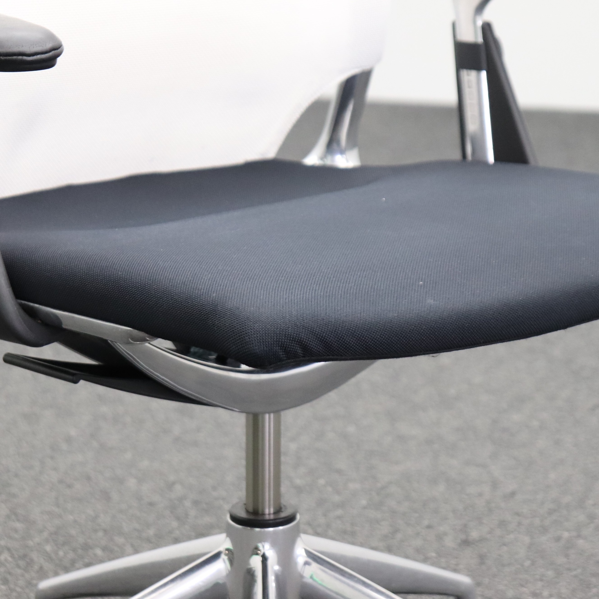 Bürodrehstühle Vitra Meda Chair
