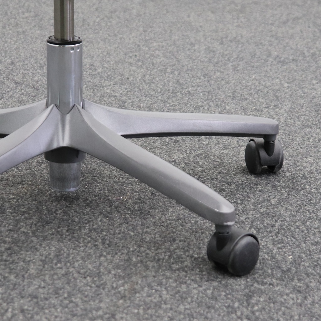 Bürodrehstühle Giroflex 64