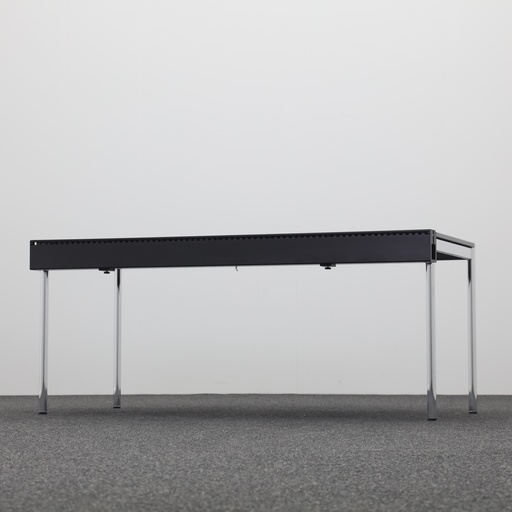 Schreibtische USM Haller