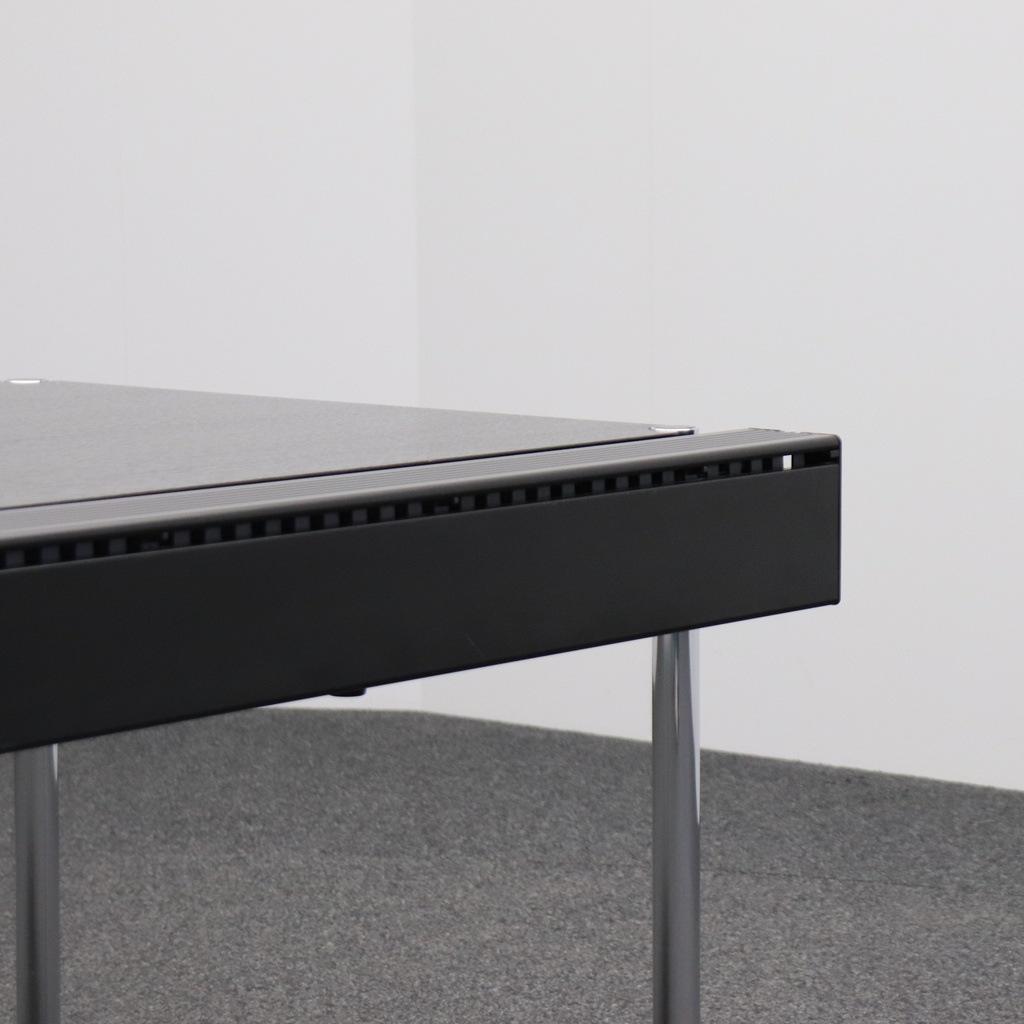 Schreibtische USM Haller