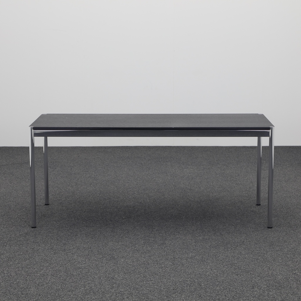 Schreibtische USM Haller