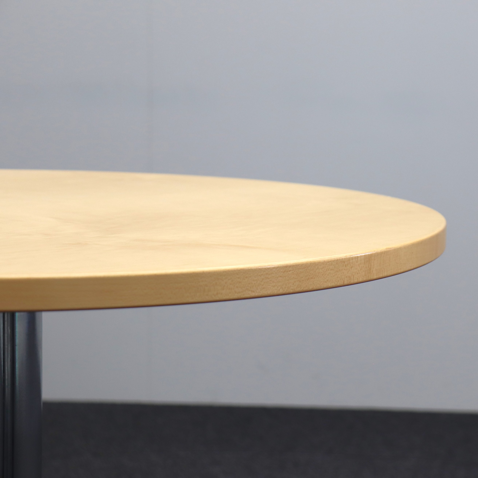 Stehkonferenztische Steelcase