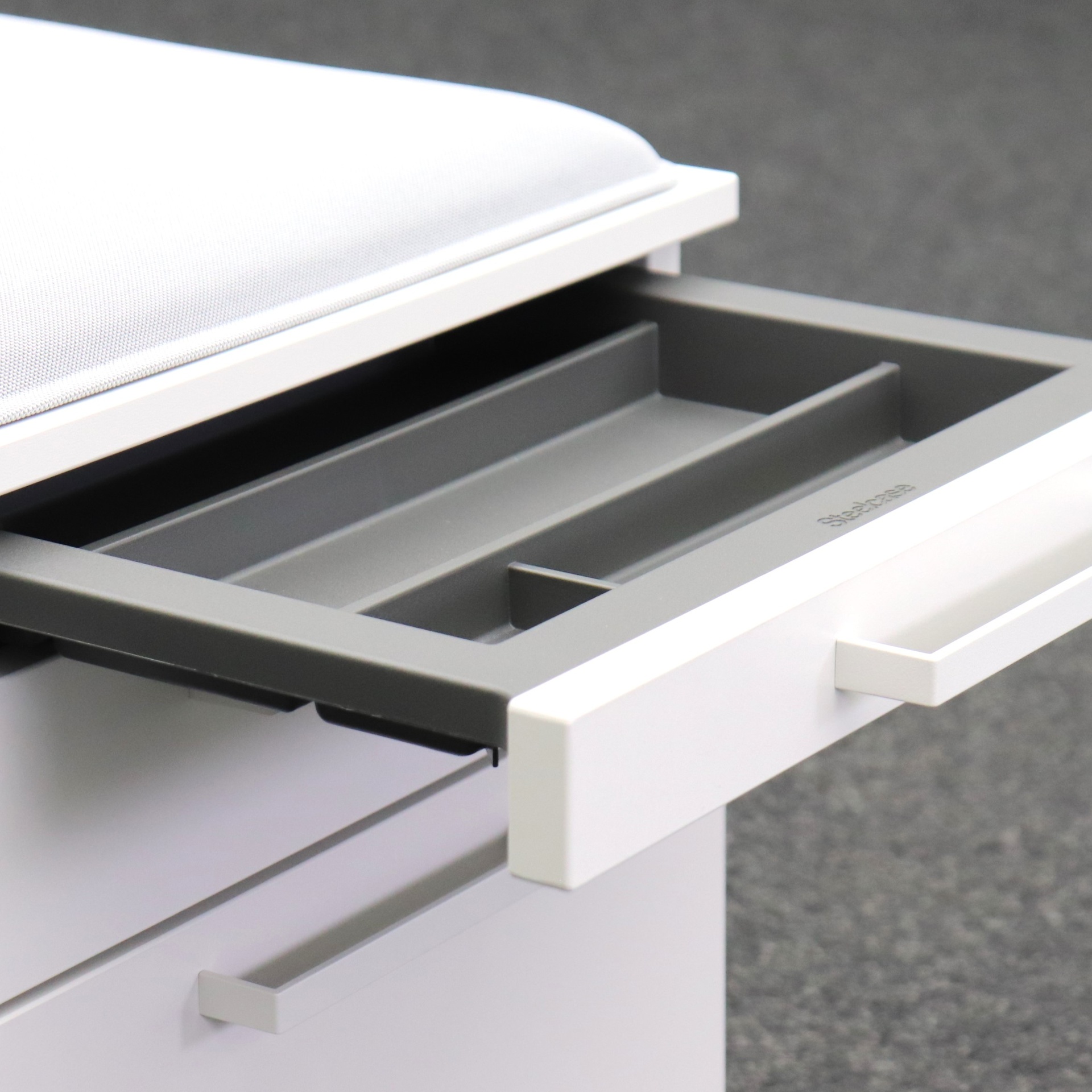 Rollcontainer Steelcase
