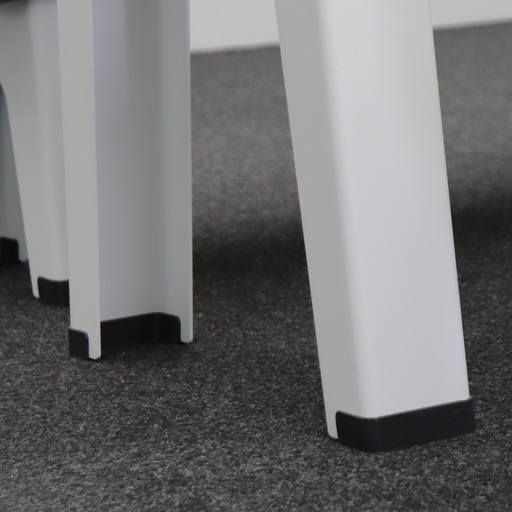 Besprechungstische Steelcase B-Free