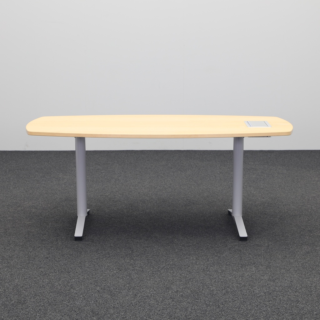 Konferenztische Steelcase