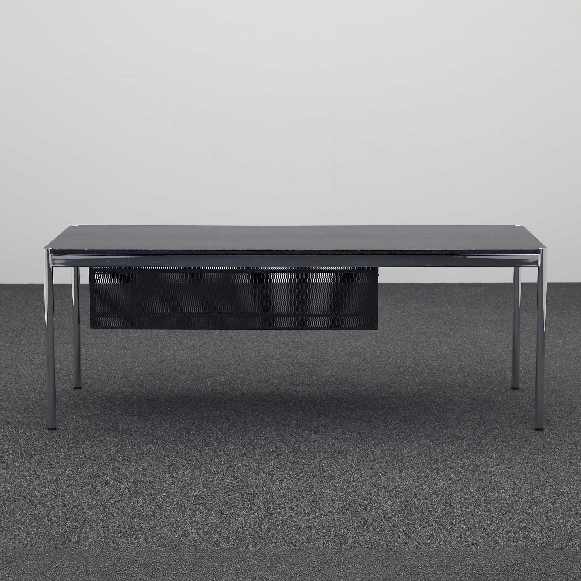 Schreibtische USM Haller