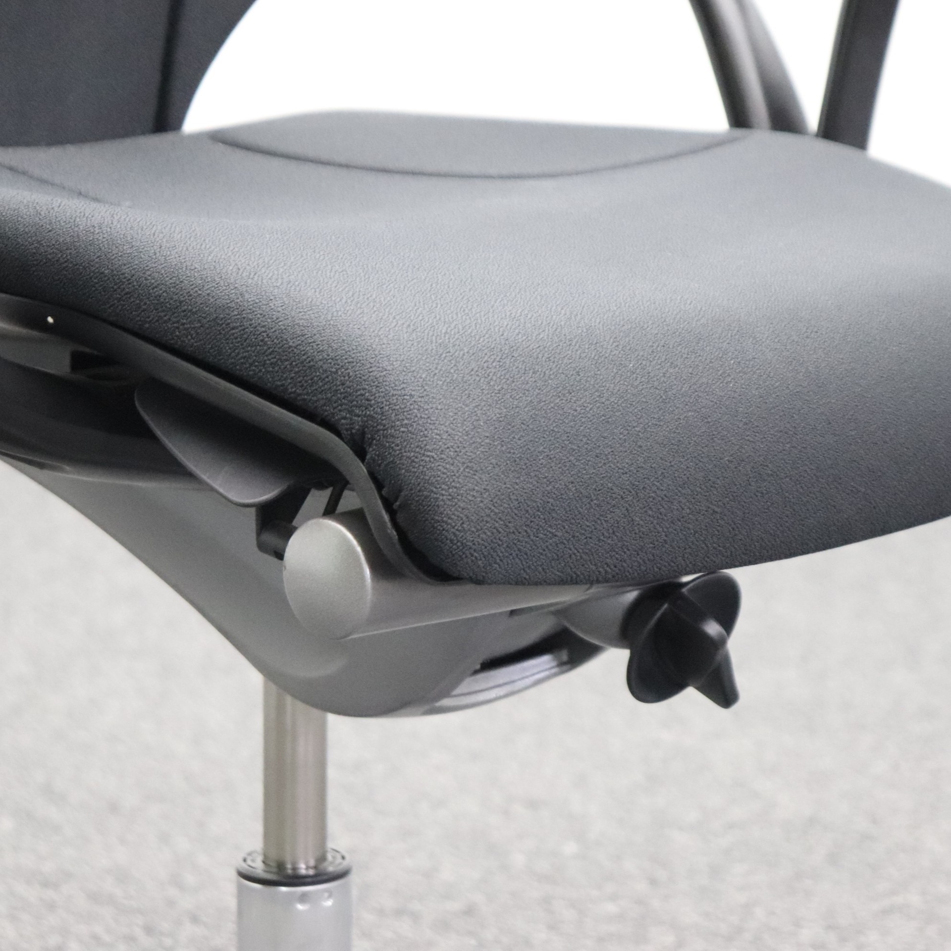Bürodrehstühle Giroflex 64