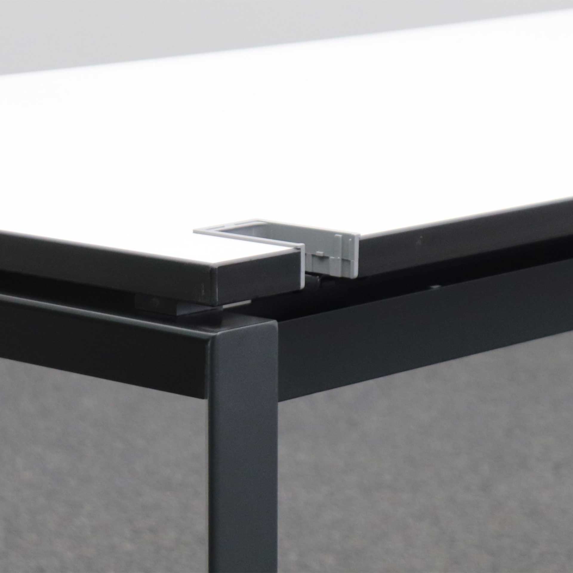Schreibtische Steelcase FrameOne