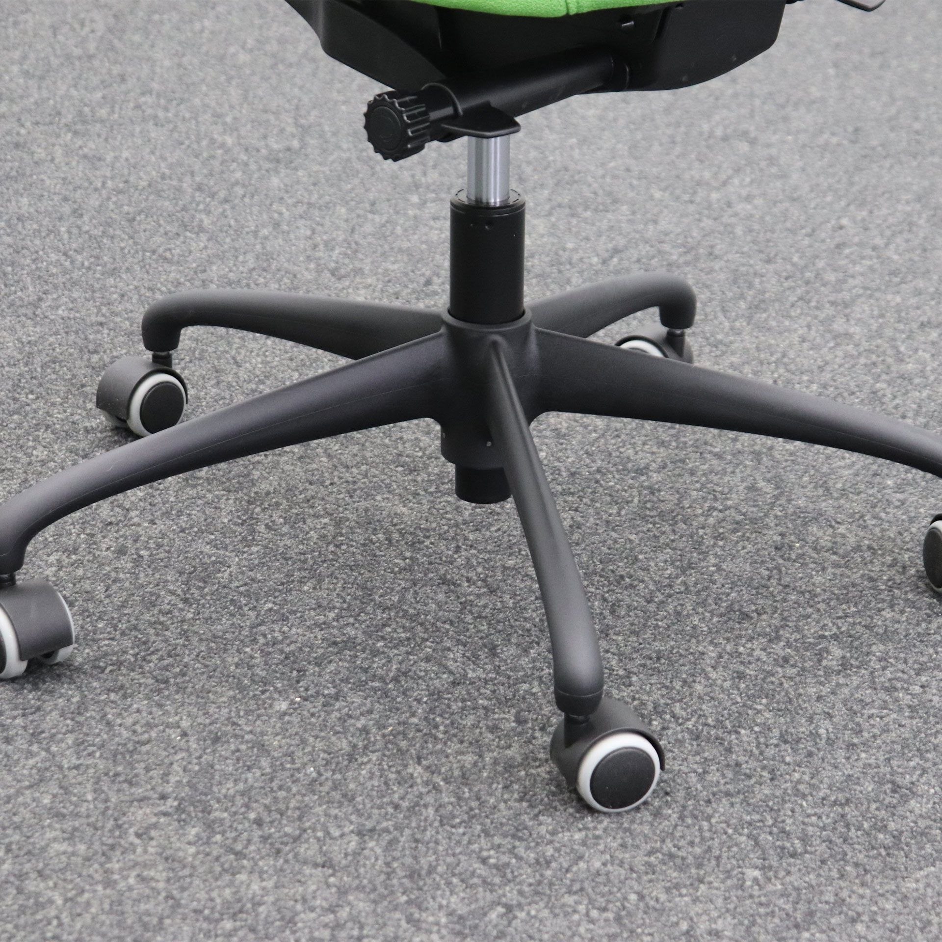 Bürodrehstühle Moving Chairs