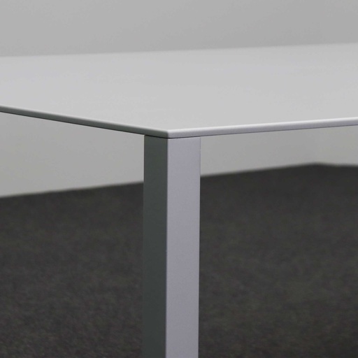Tisch Less Less Jean Nouvel
