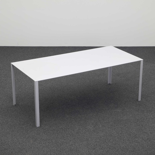 Tisch Less Less Jean Nouvel