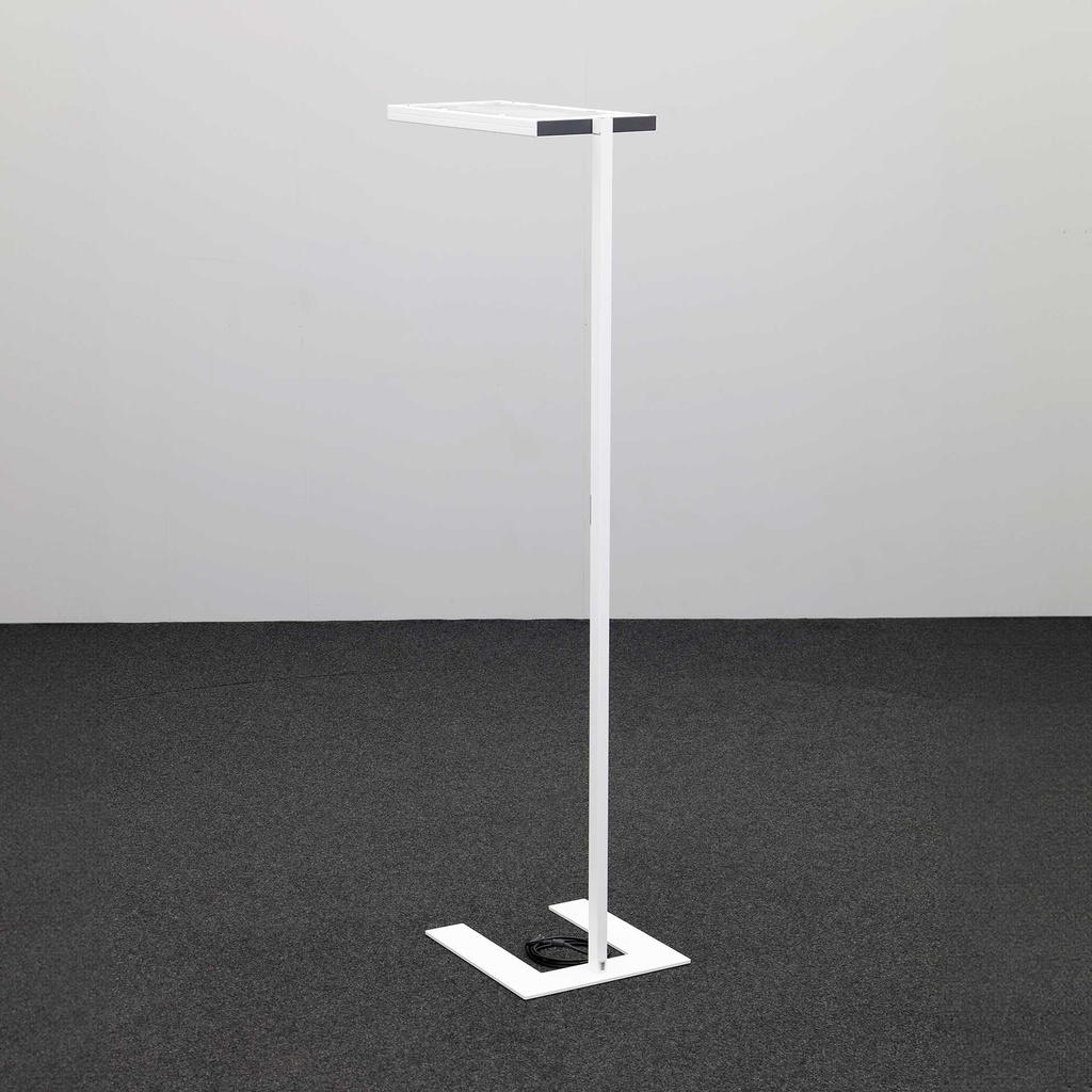 Stehlampen Waldmann Lavigo