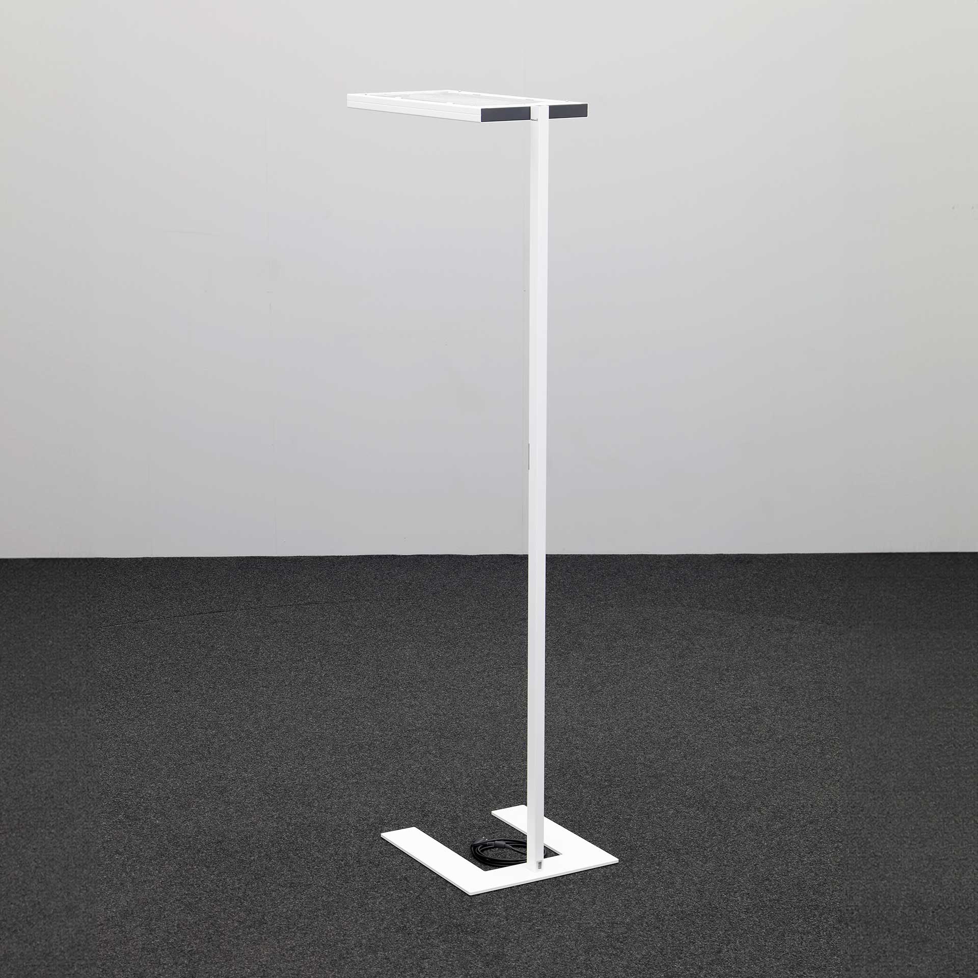 Stehlampen Waldmann Lavigo