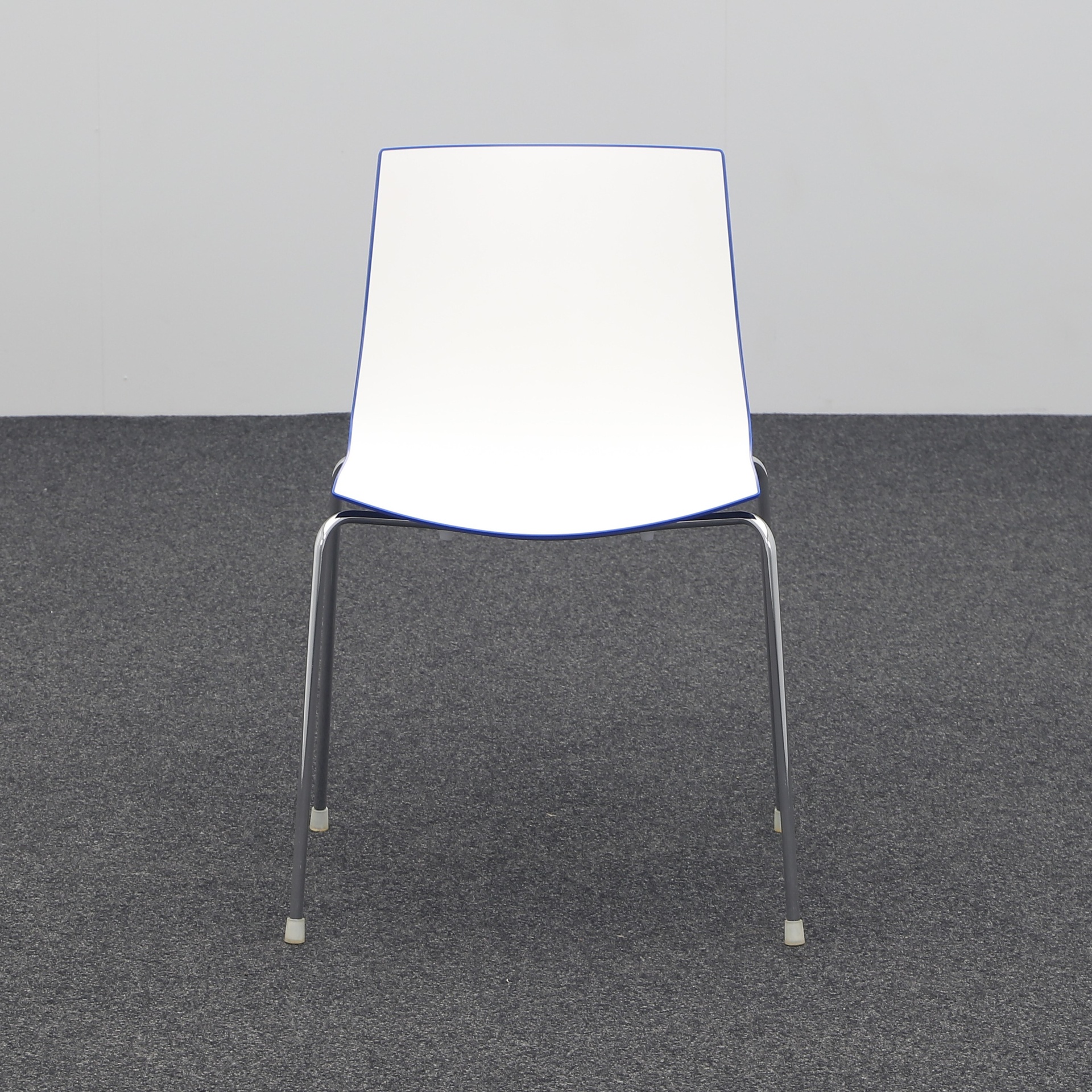 Bistro Stapelstühle Arper Catifa 46
