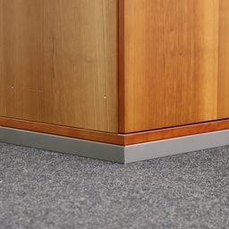 Garderobenschränke Steelcase