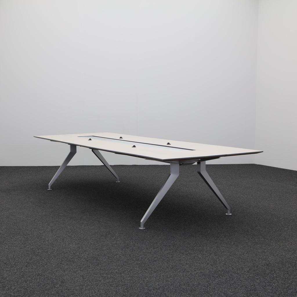 Konferenztische Steelcase