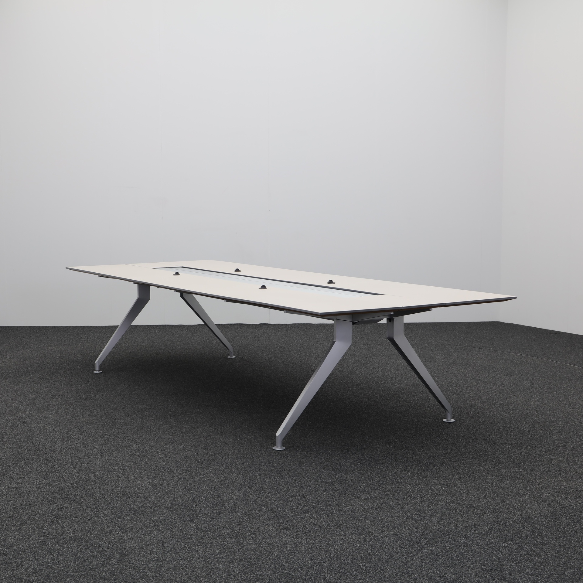 Konferenztische Steelcase