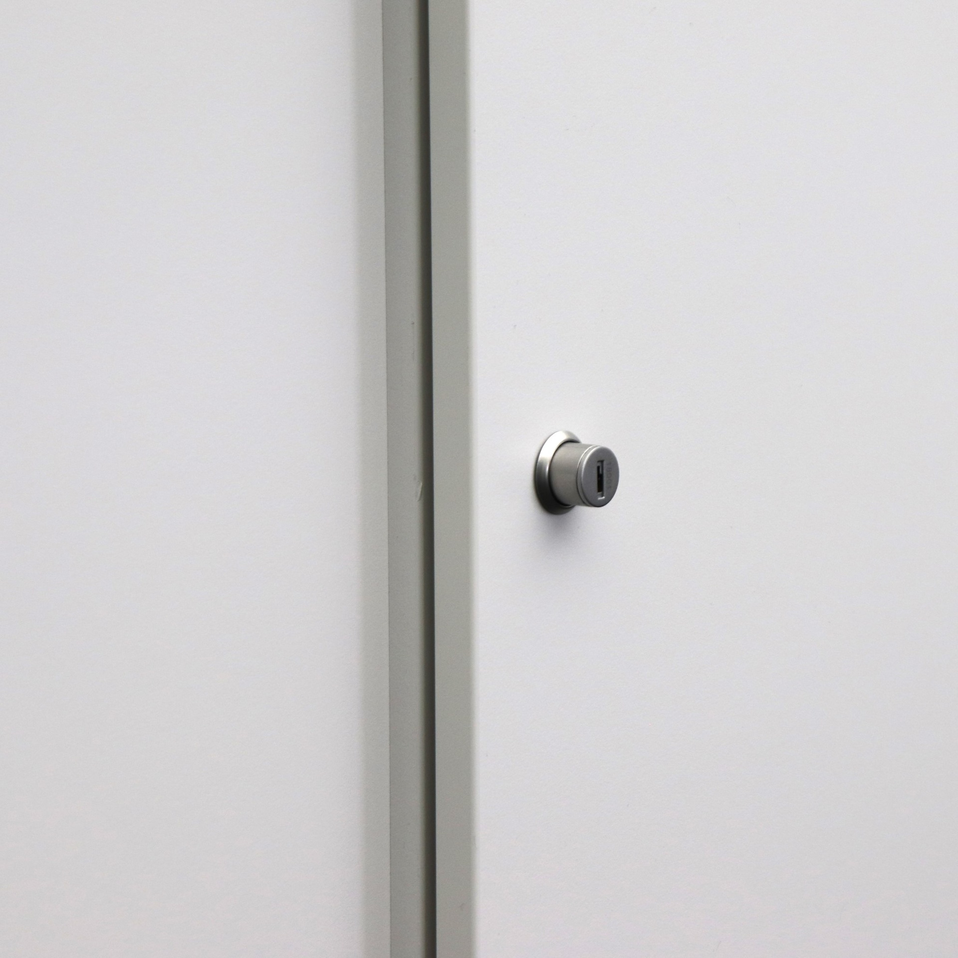 Schiebetürschränke Steelcase