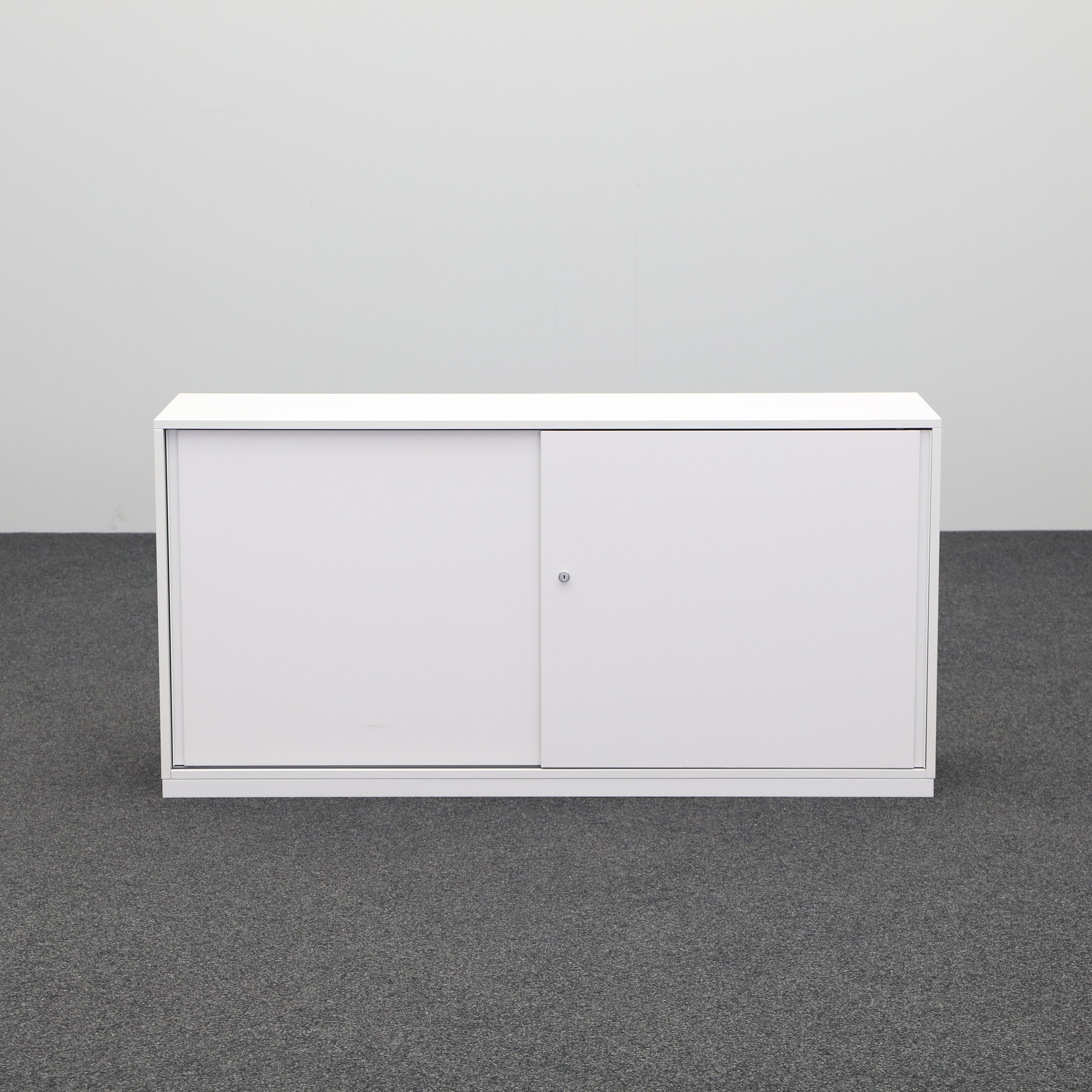 Schiebetürschränke Steelcase