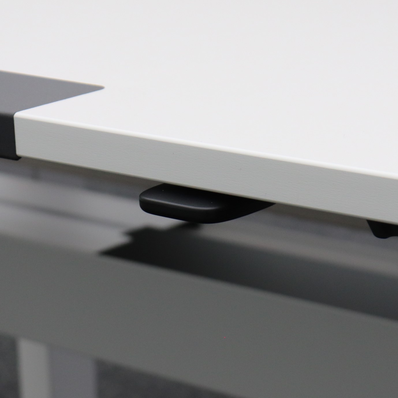Stehtisch Steelcase Ology