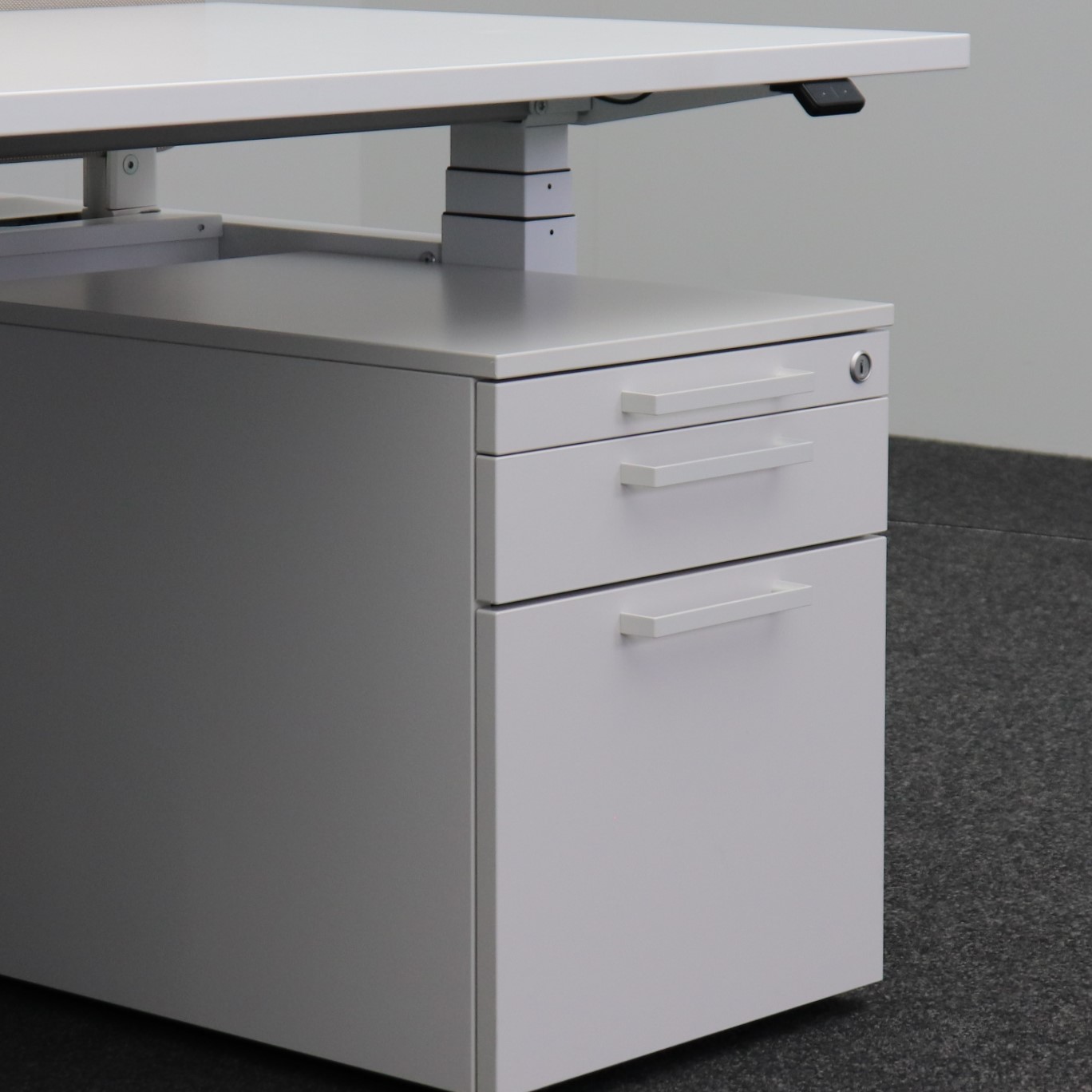  Herman Miller Sitz-/Steh Workstation