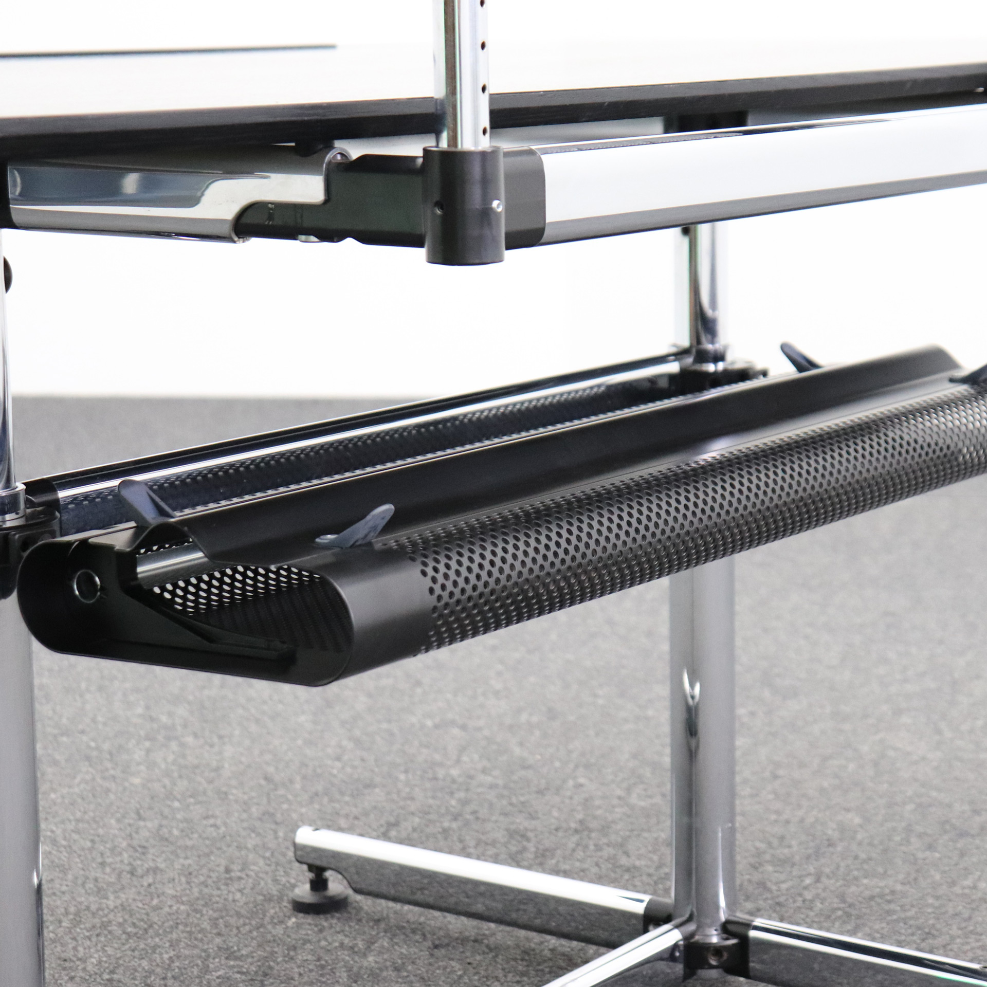 Schreibtisch USM Kitos