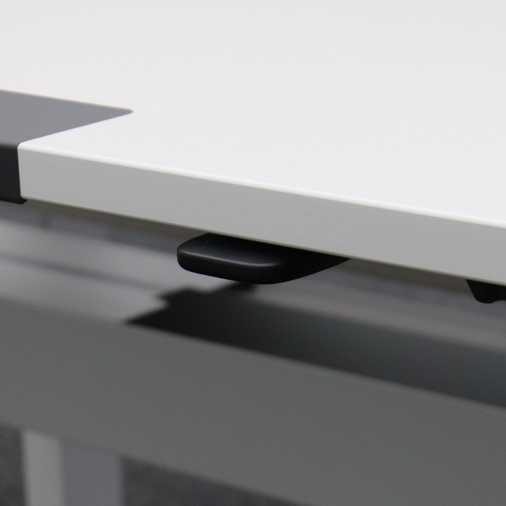 Stehtisch Doppelarbeitsplatz Steelcase Ology