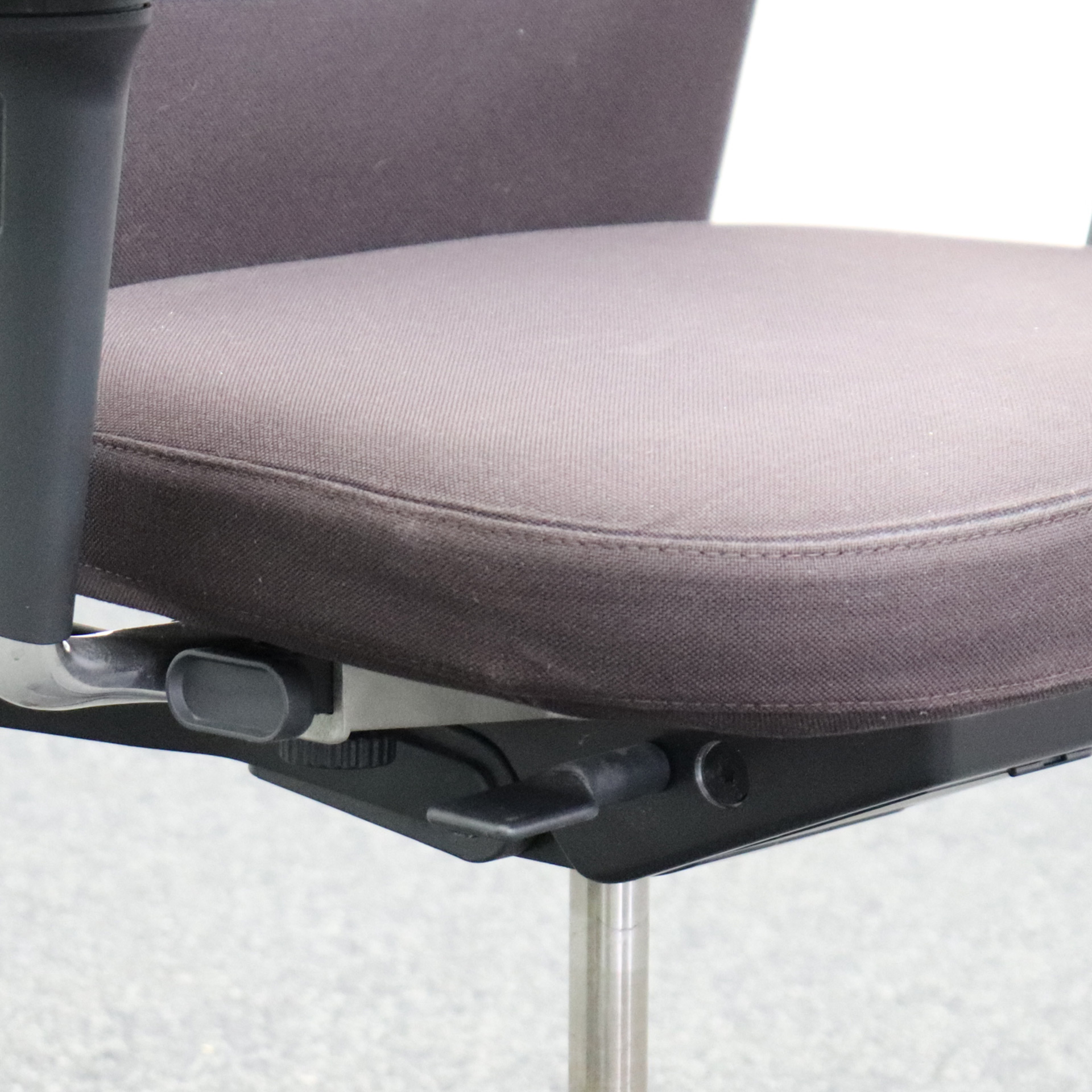 Drehstuhl Vitra ID Trim