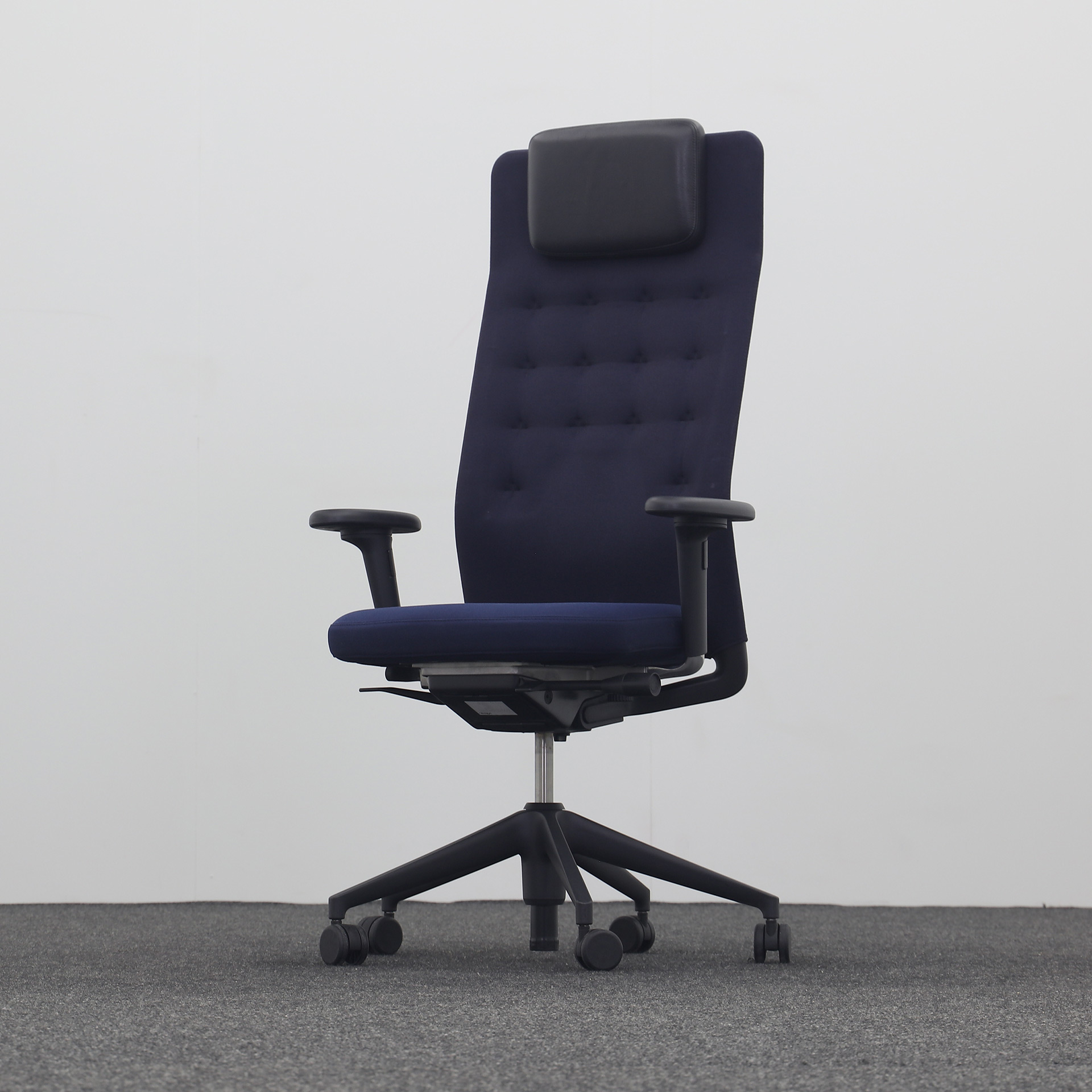 Drehstuhl Vitra ID Trim L