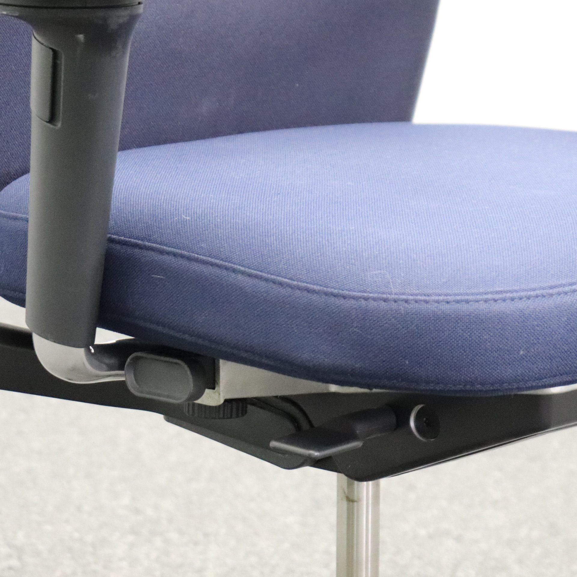 Drehstuhl Vitra ID Trim L
