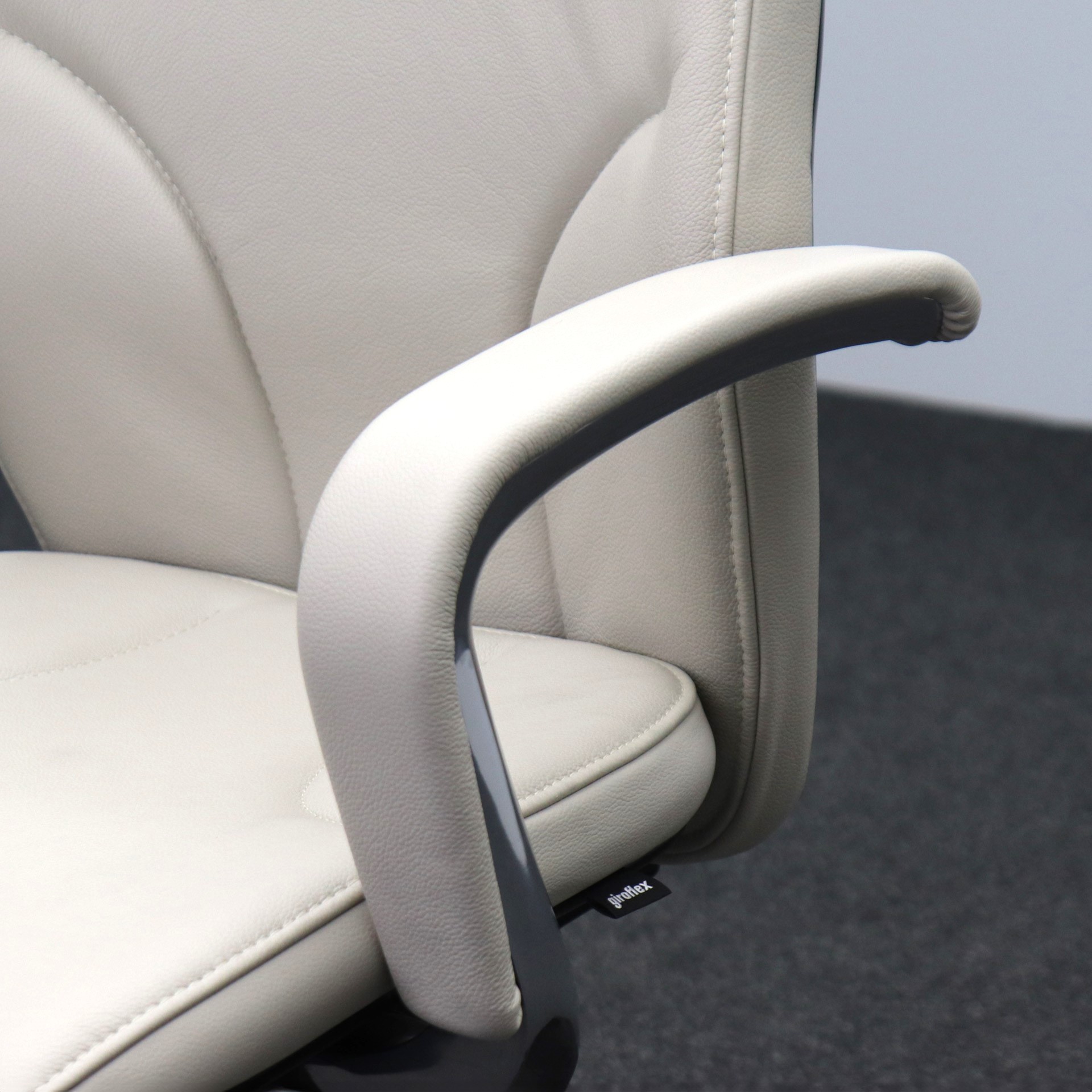 Drehstuhl Giroflex 64-9778