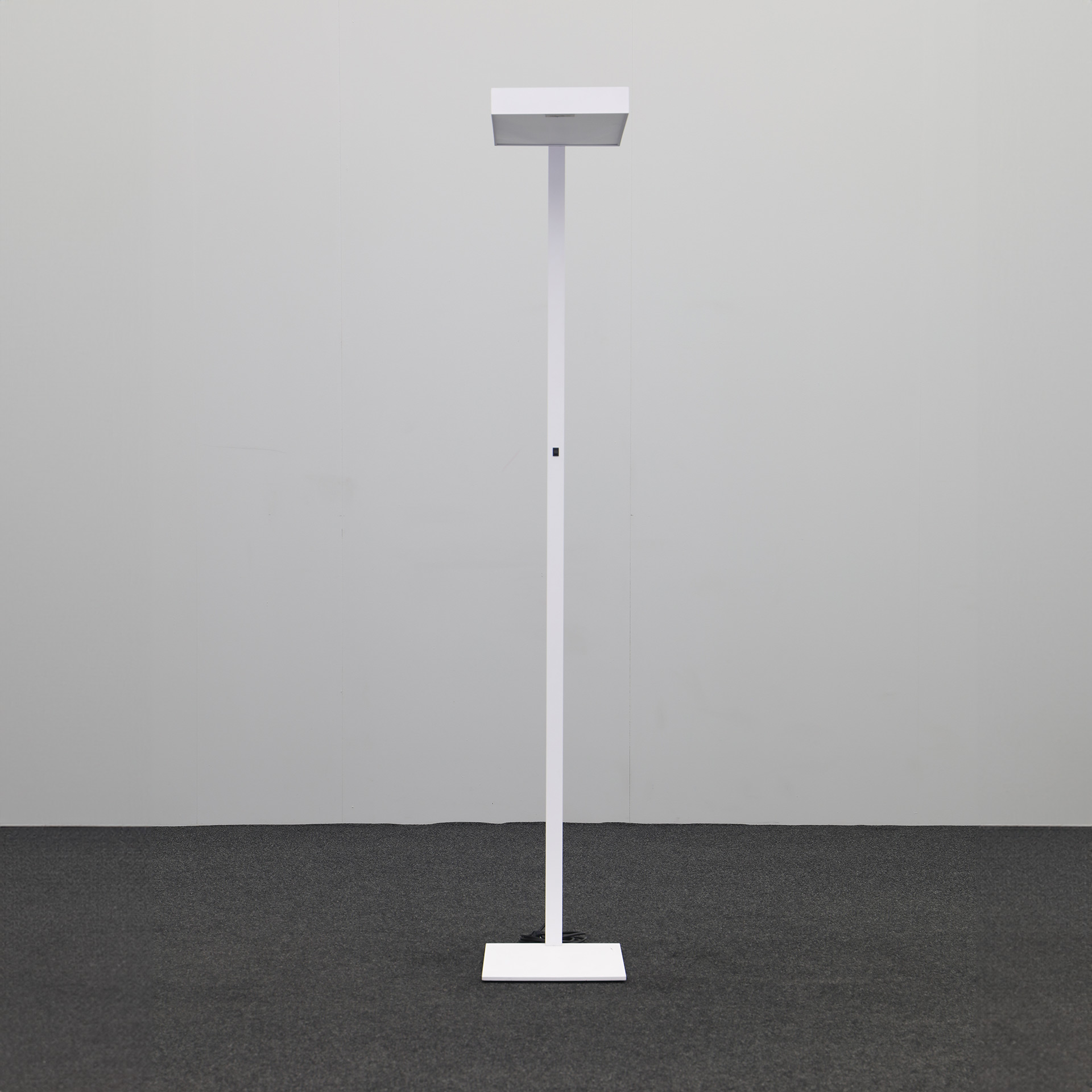 Stehleuchte Lightnet Cubic